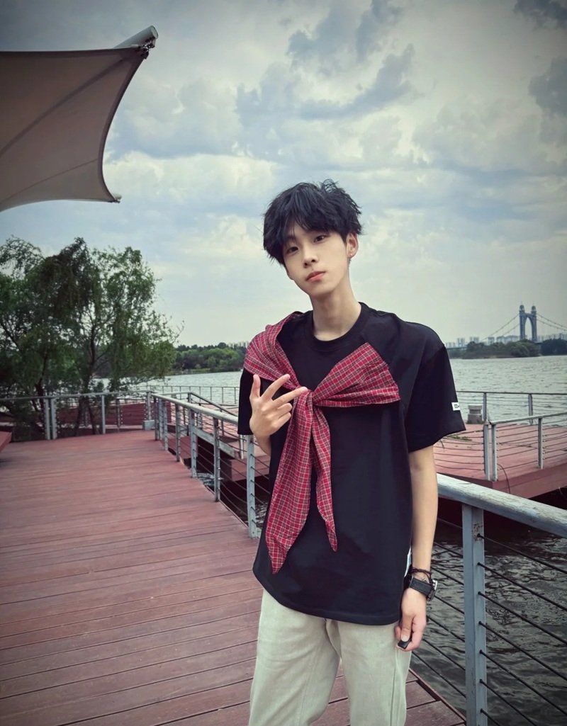 ảnh trai đẹp 2k7 20