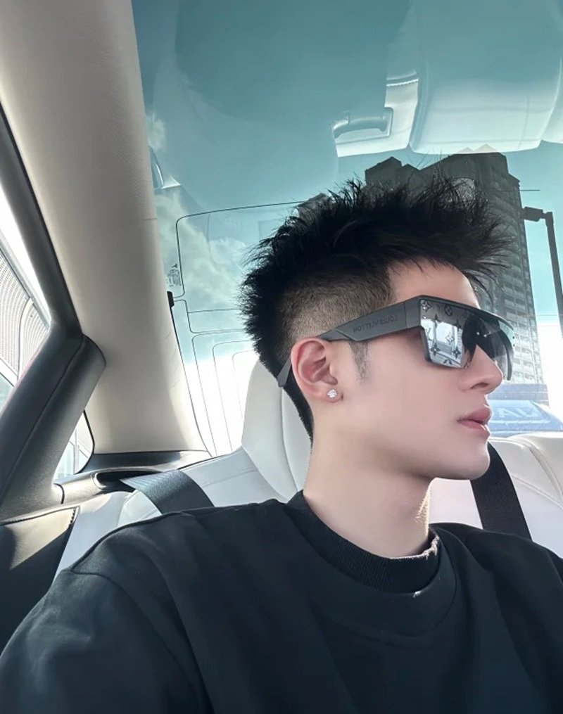 ảnh trai đẹp che mặt 19