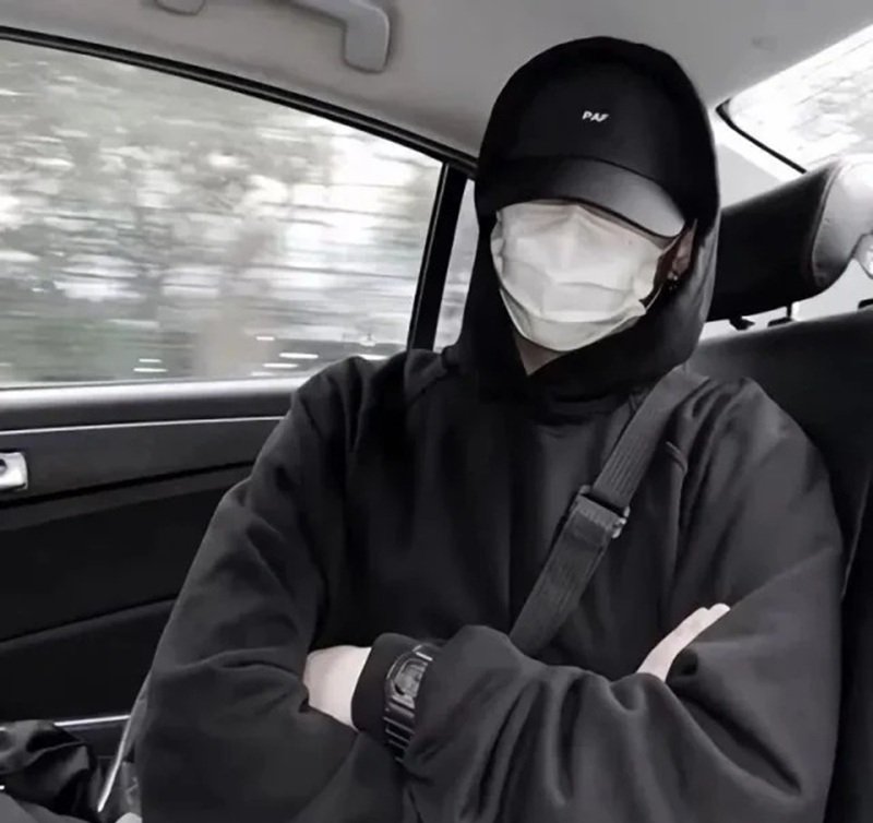 ảnh trai đẹp che mặt 26