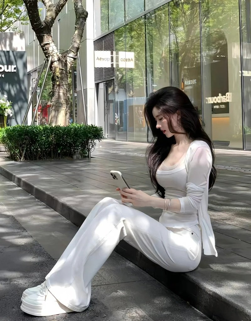 gái xinh chân dài​ 22