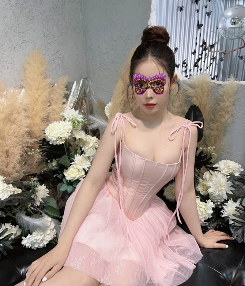 gái xinh mặc váy 18