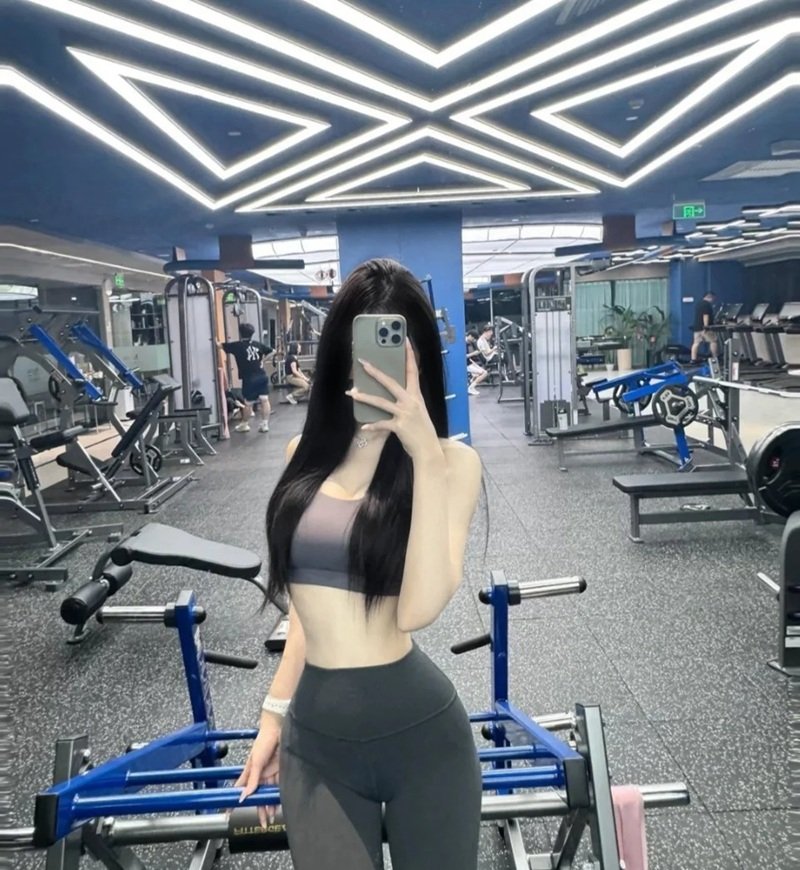 gái xinh tập gym​​​ 14