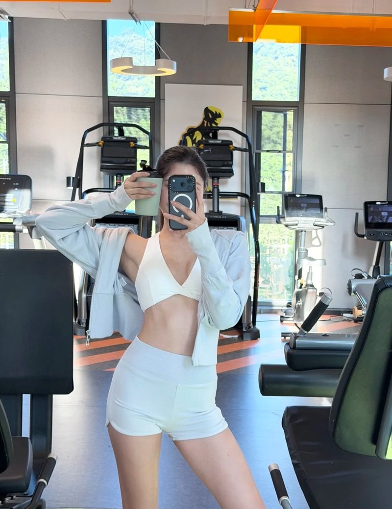 gái xinh tập gym​​​ 5