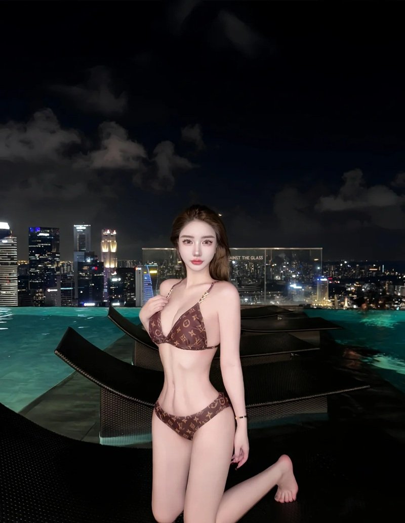 gái xinh trung quốc mặc bikini 40