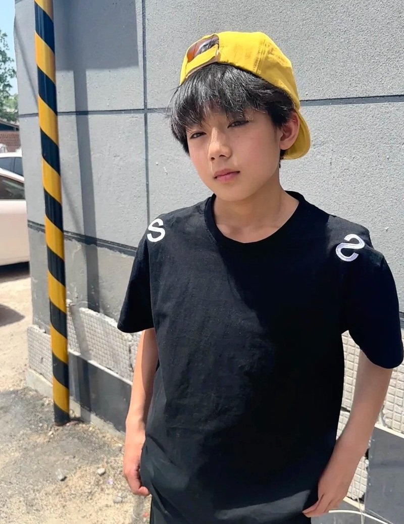 hình ảnh trai đẹp 10 tuổi 15