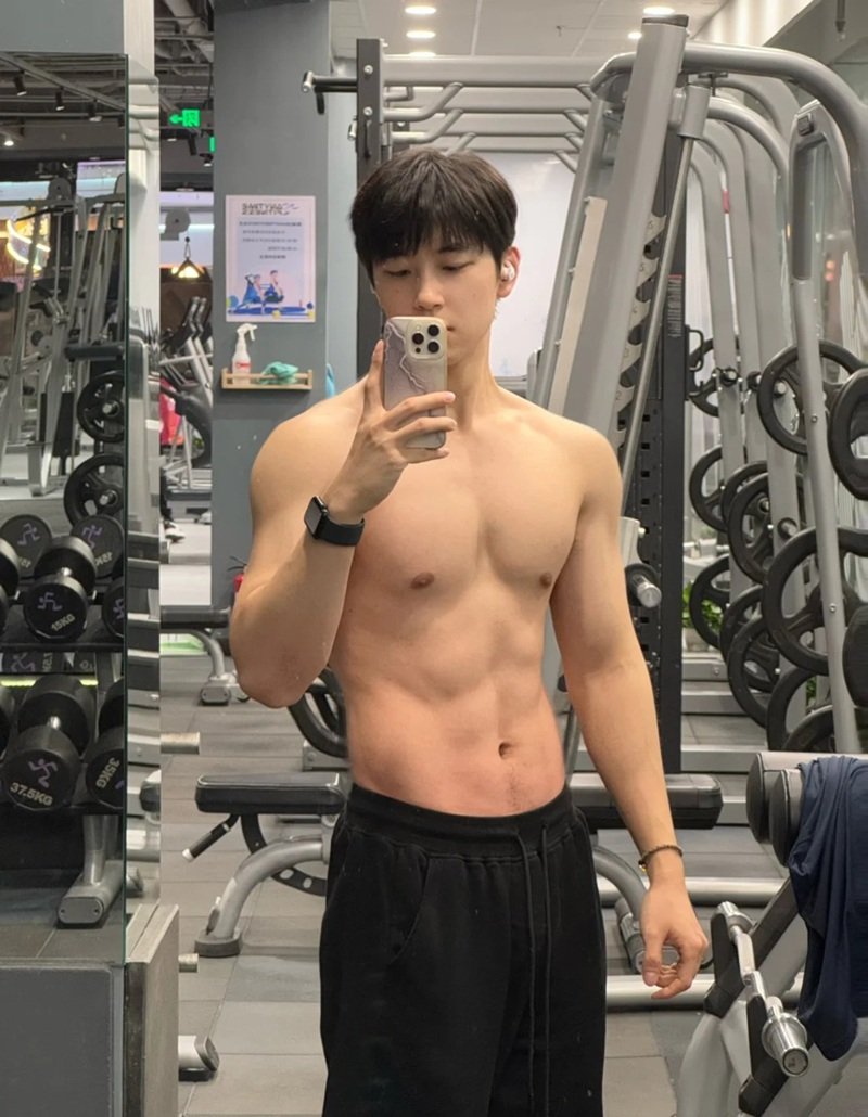 trai đẹp 6 múi 35