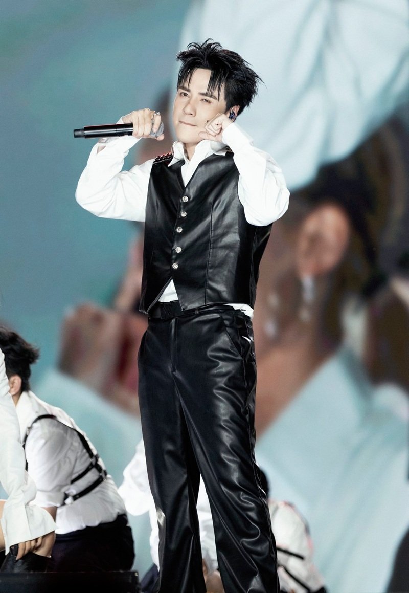 Ảnh Quang Hùng MasterD 41