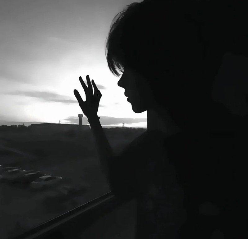 ảnh đại diện buồn 5