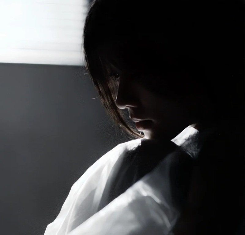 ảnh đại diện buồn 7