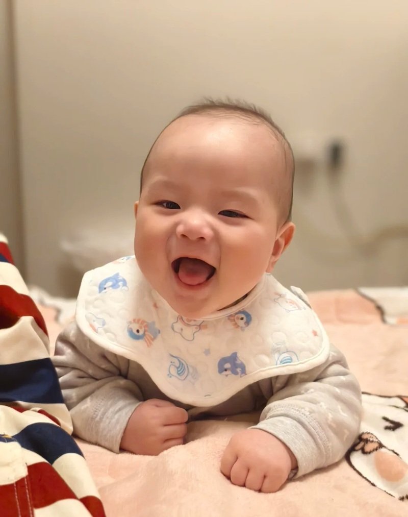 ảnh em bé cute 19