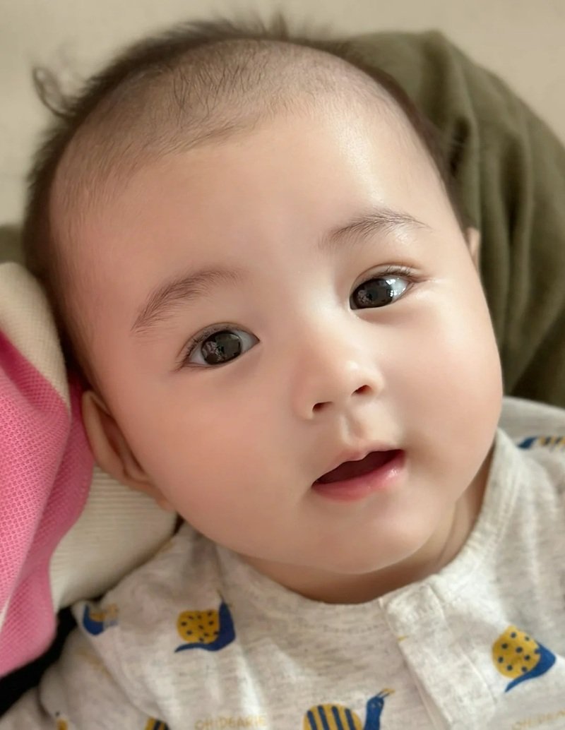 ảnh em bé cute 23