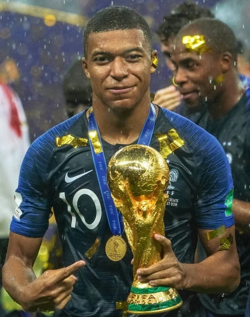 ảnh mbappe đẹp nhất 1