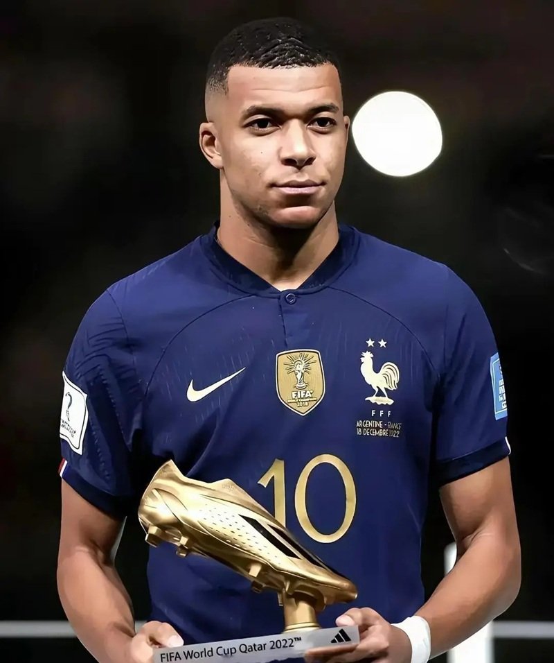 ảnh mbappe đẹp nhất 22