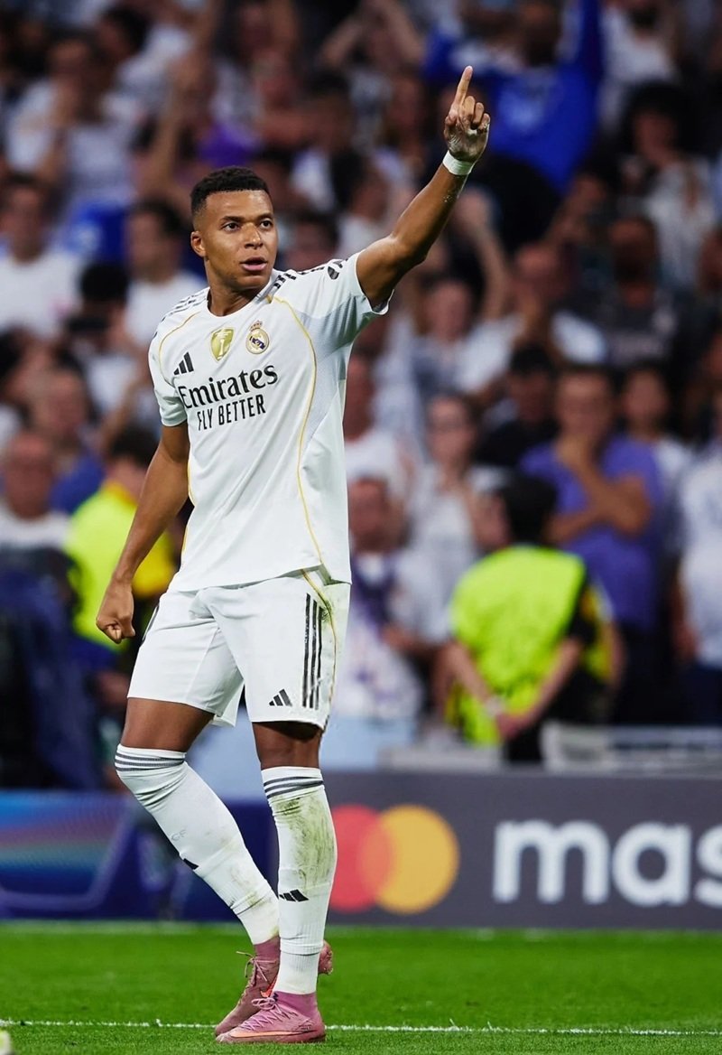 ảnh mbappe đẹp nhất 36