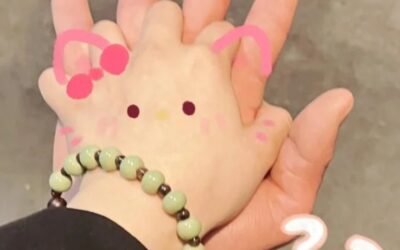 ảnh nắm tay người yêu 12