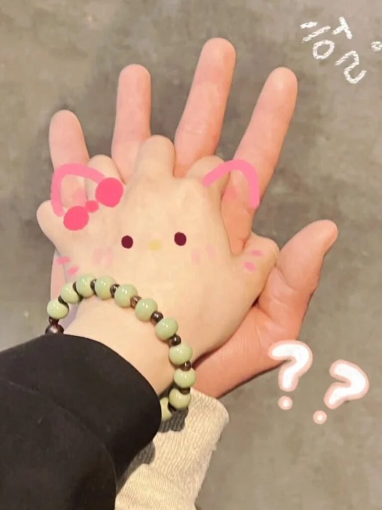 ảnh nắm tay người yêu 12