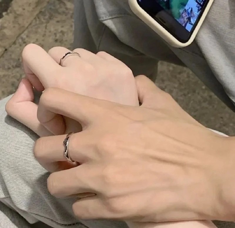 ảnh nắm tay người yêu 23