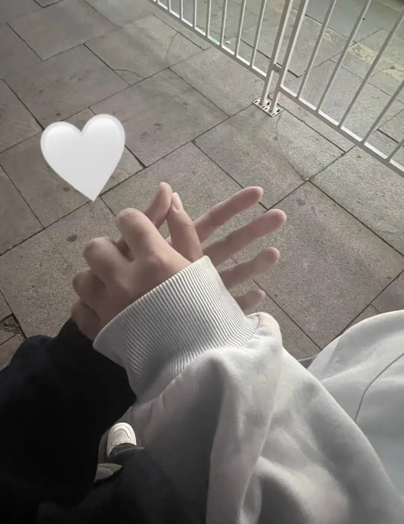 ảnh nắm tay người yêu 25