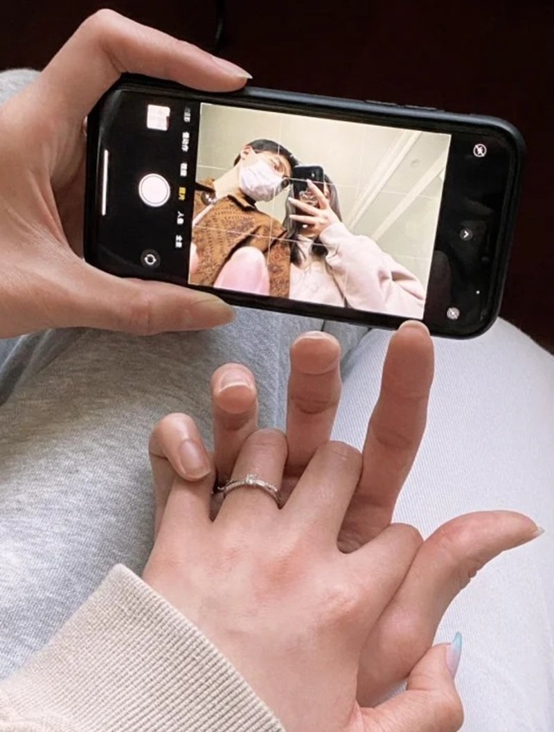 ảnh nắm tay người yêu 31