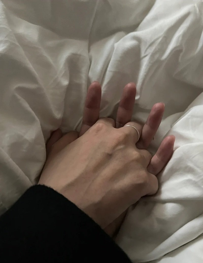 ảnh nắm tay người yêu 33