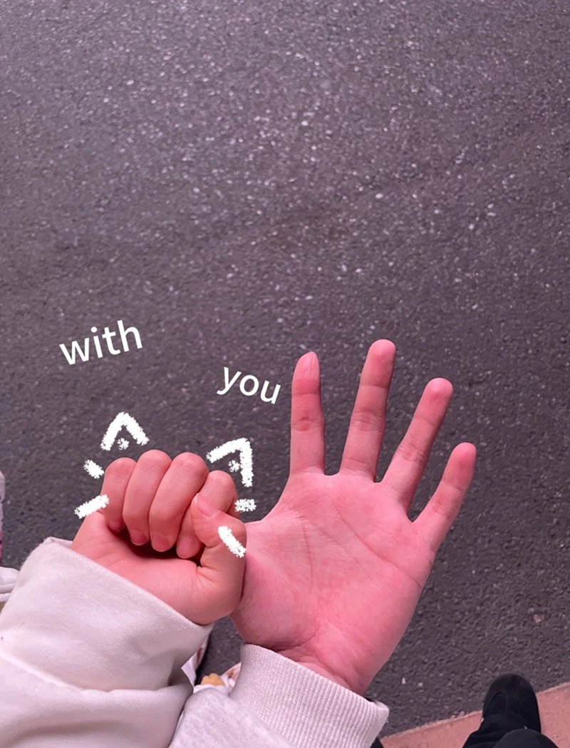 ảnh nắm tay người yêu 38