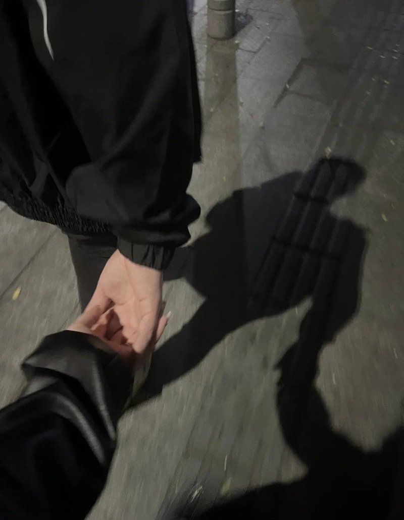 ảnh nắm tay người yêu 39