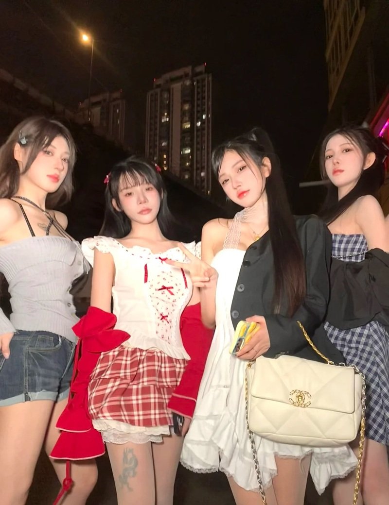 ảnh nhóm 4 người 10