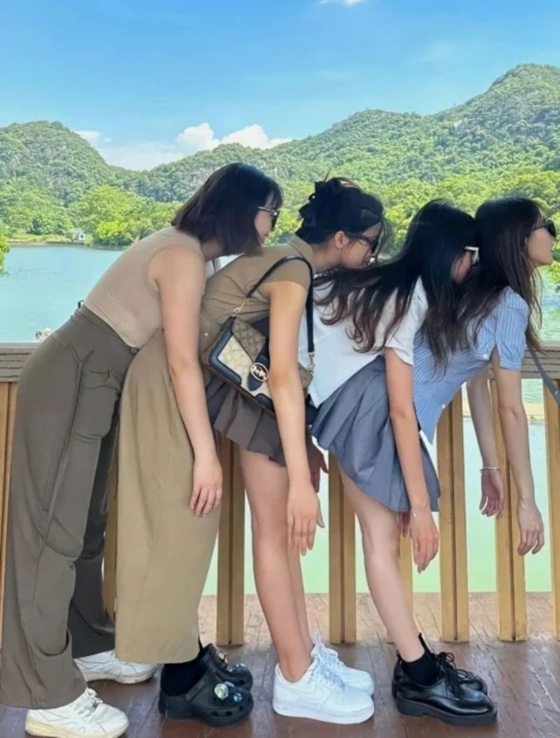 ảnh nhóm 4 người 23