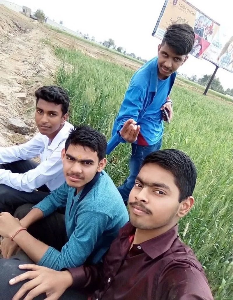 ảnh nhóm 4 người 30