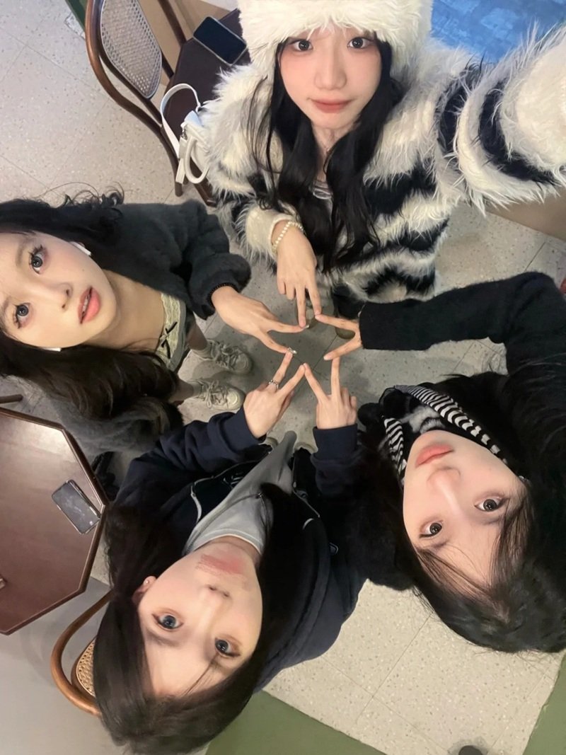 ảnh nhóm 4 người 9