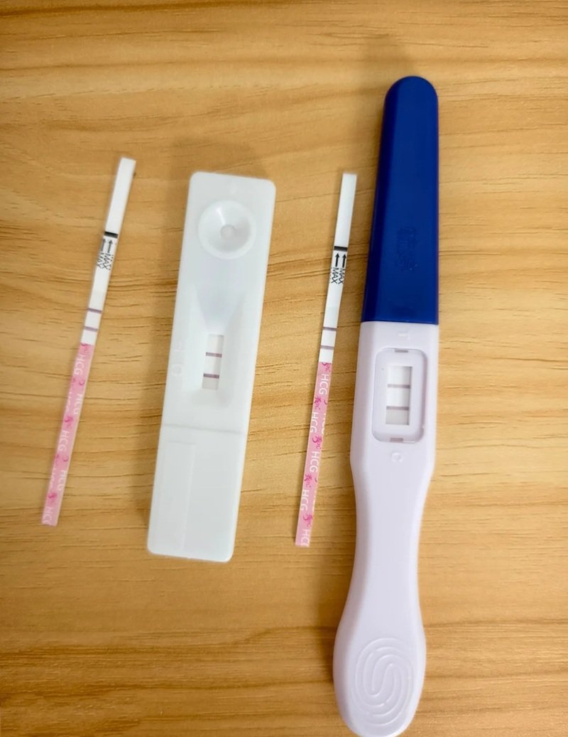 ảnh que thử thai 2 vạch 21