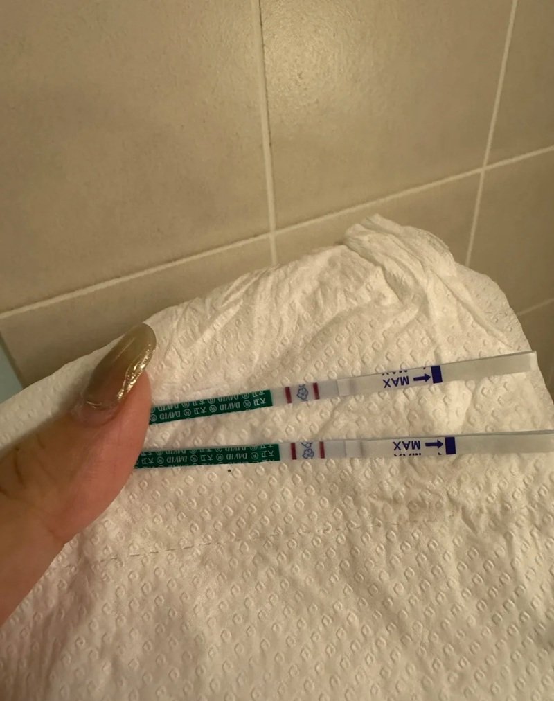 ảnh que thử thai 2 vạch 34