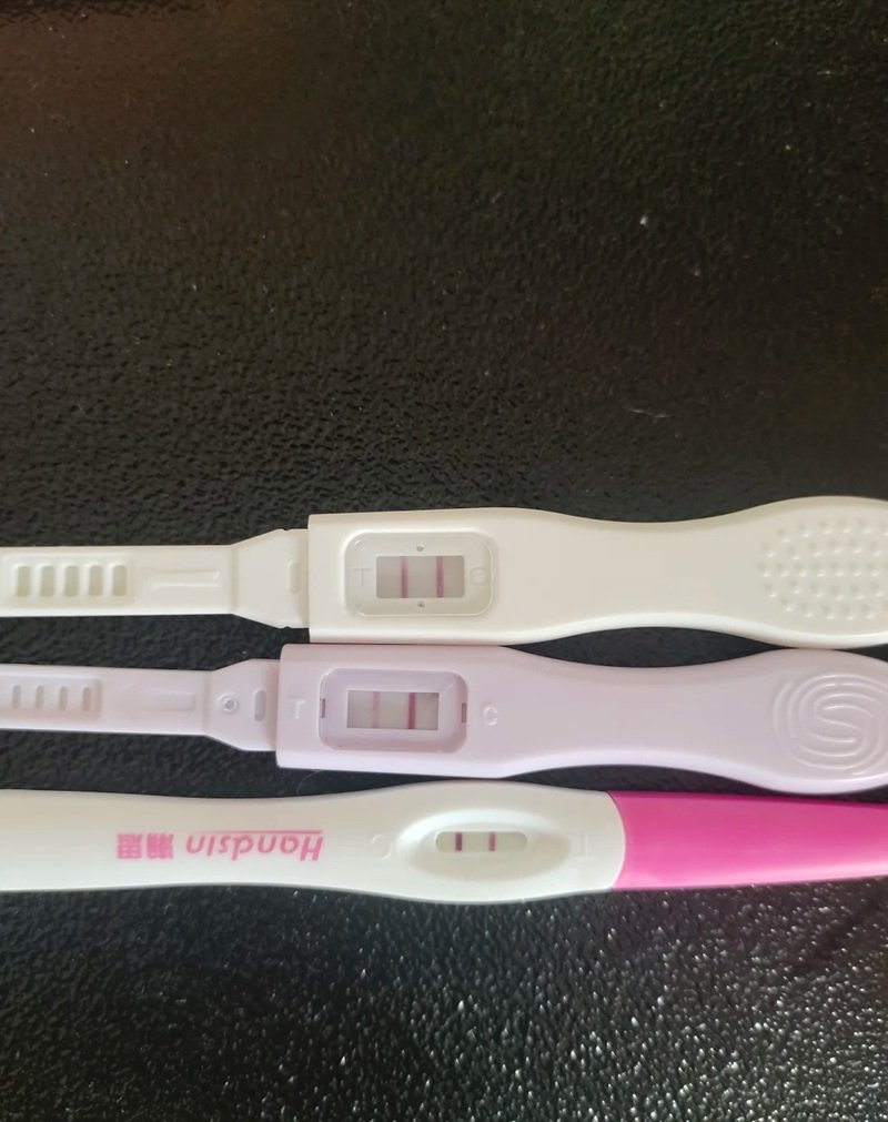 ảnh que thử thai 2 vạch 4