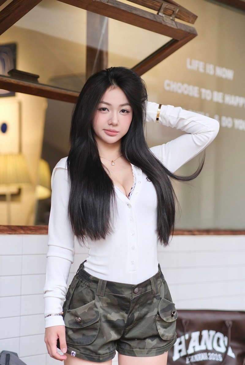 ảnh trần hà linh 13