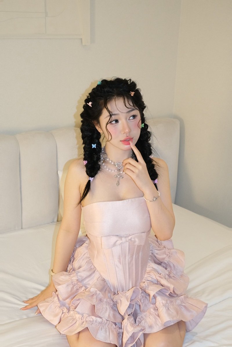 ảnh trần hà linh 26