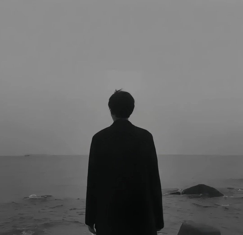 avatar đen trắng buồn 37