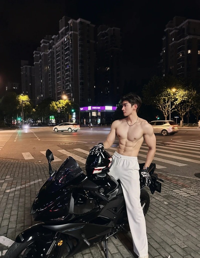 trai đẹp sáu múi 1