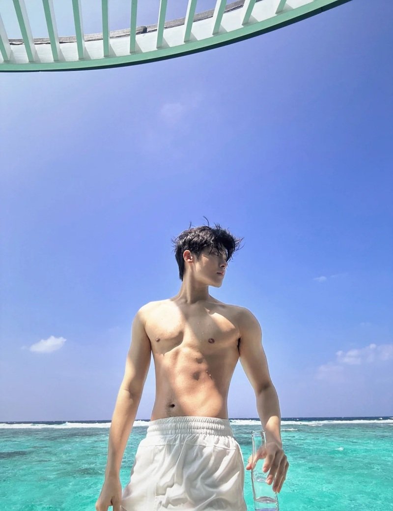 trai đẹp sáu múi 12