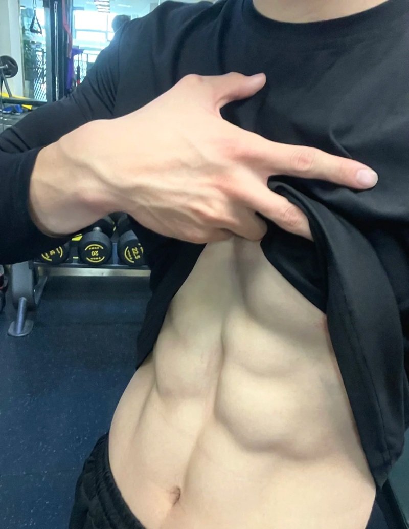 trai đẹp sáu múi 9