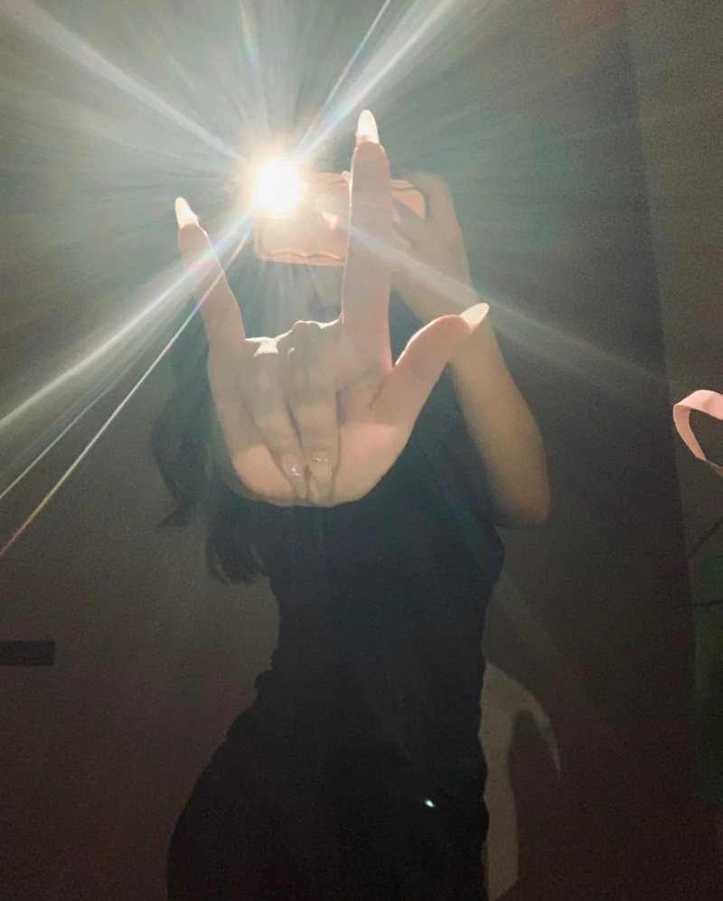 gái xinh che mặt 32