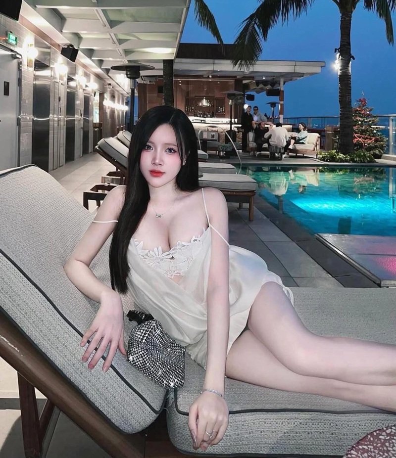 gái xinh vú bự 31