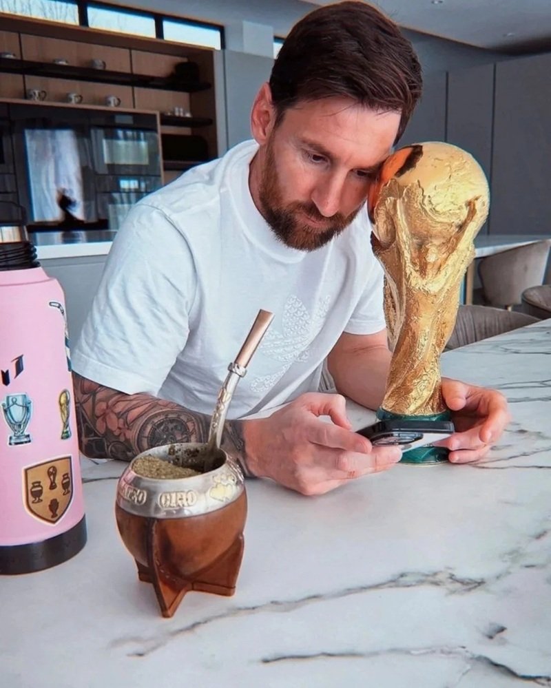 Bộ sưu tập 90+ ảnh Messi meme hot nhất – xem là cười xỉu