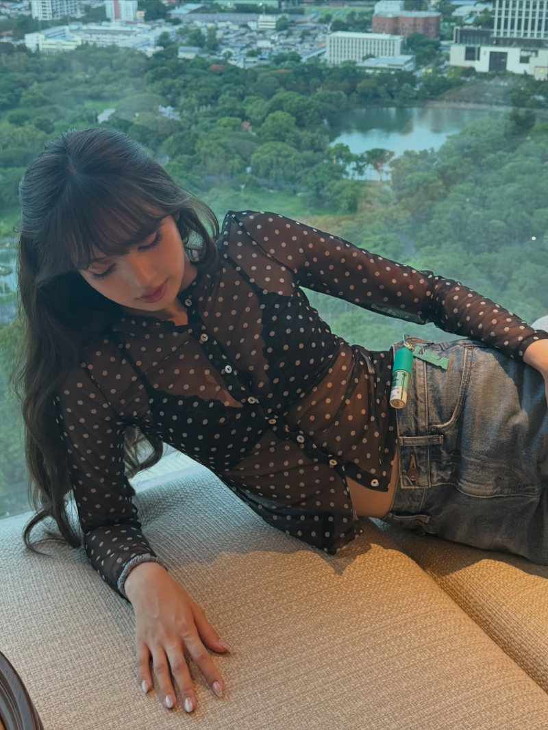ảnh Lisa Sexy 3