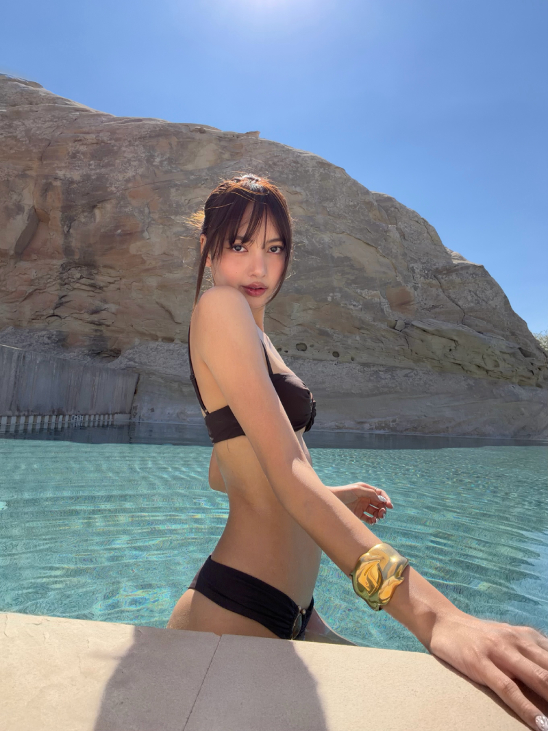 ảnh Lisa Sexy 8