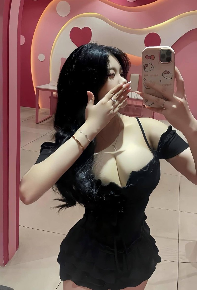 ảnh sexy che mặt​​ 31