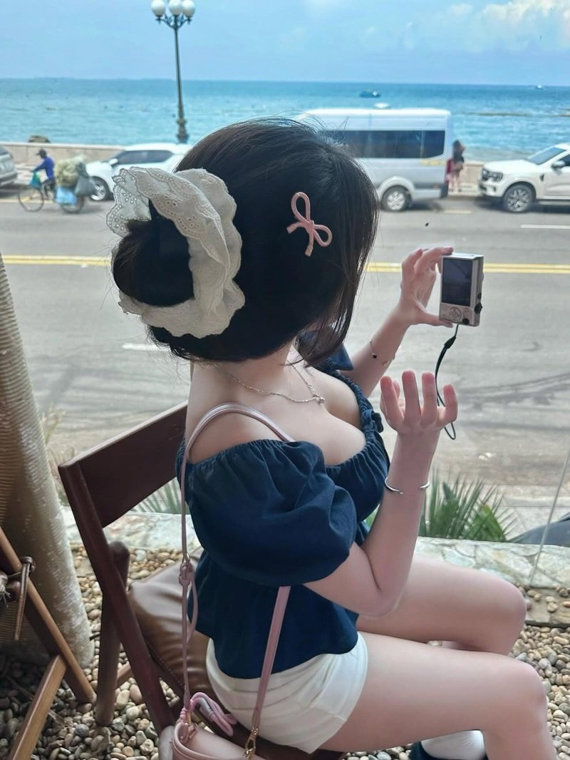 ảnh sexy che mặt​​ 9