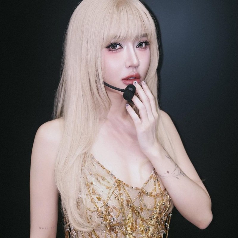 bích phương sexy 24