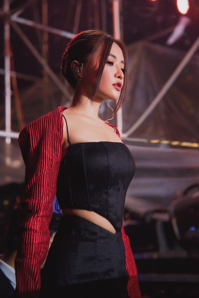 bích phương sexy 4