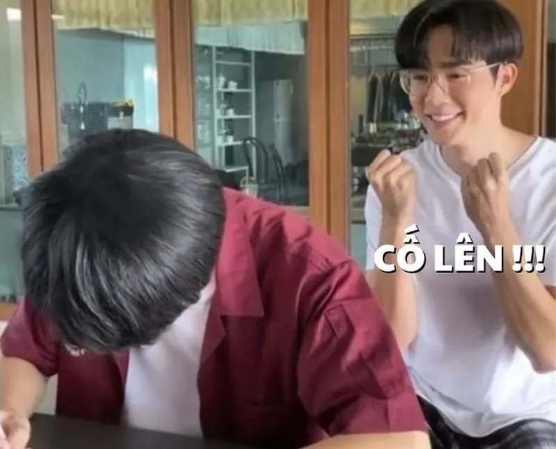 hình ảnh dễ thương với cố lên meme cổ vũ tinh thần