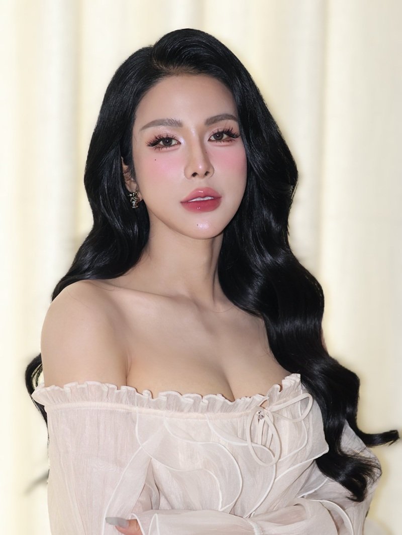 diệp lâm anh sexy​ 11